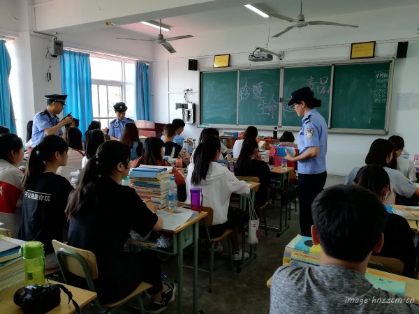 2018.6.6371c8a98ebf9d6395.jpg