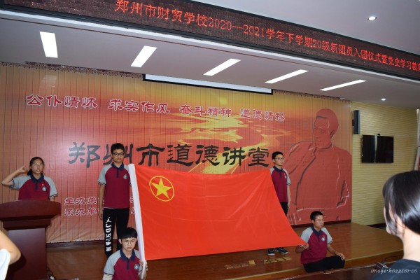 7cb4a8cbd26570298.jpg