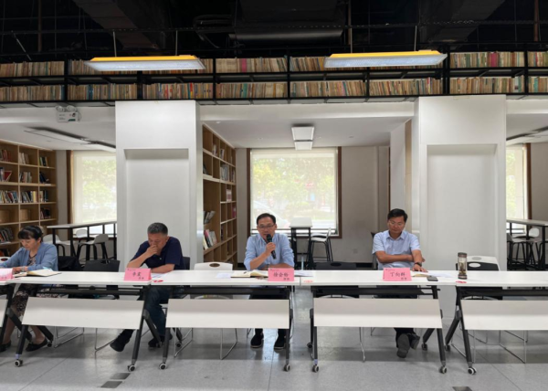 凝“新”聚力，“师”志不渝 --郑州市财贸学校举行新入职教师培训会
